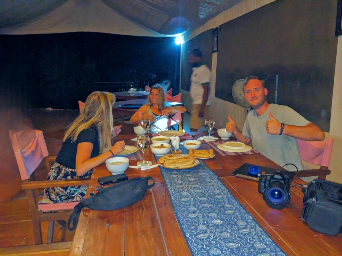 Yala Hotel Lion -Air Conditioned High Luxury Safari Camp Extérieur photo