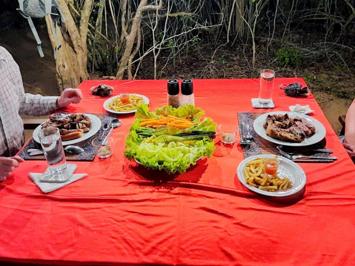 Yala Hotel Lion -Air Conditioned High Luxury Safari Camp Extérieur photo
